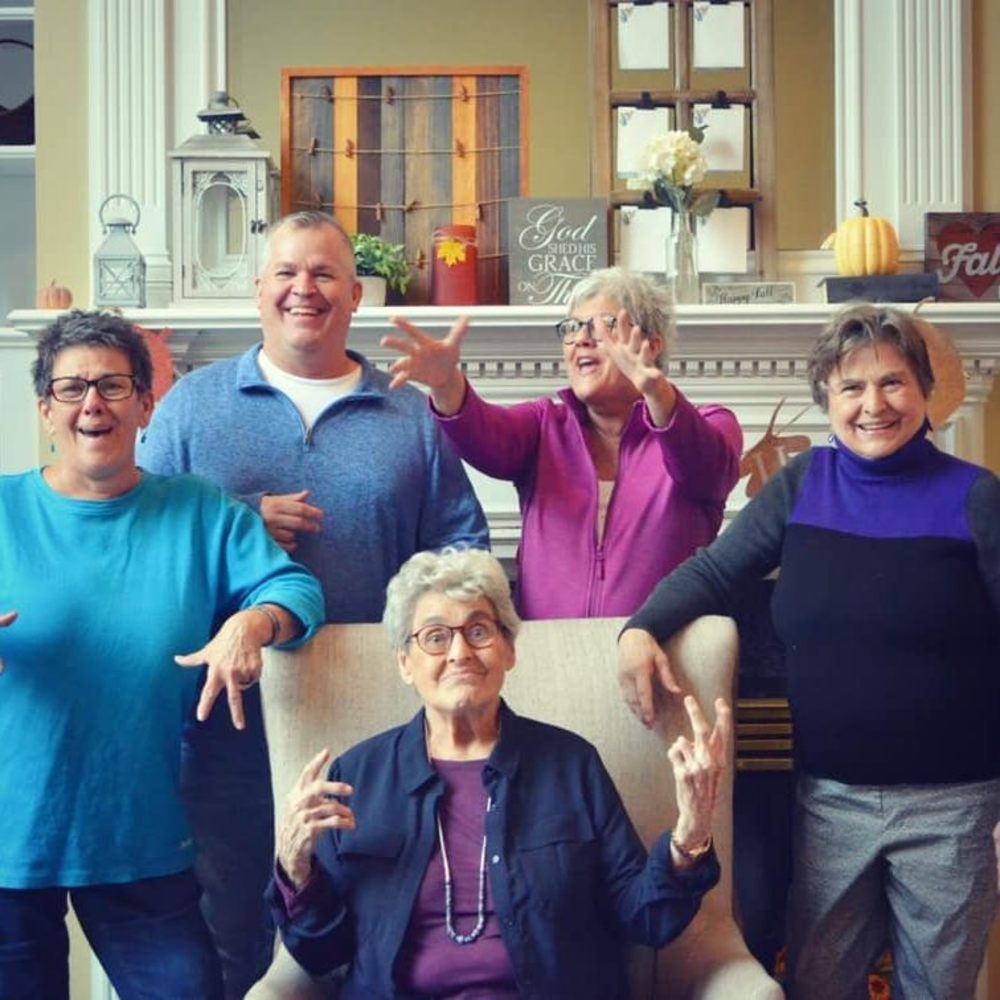 Meet your Posher, Debi